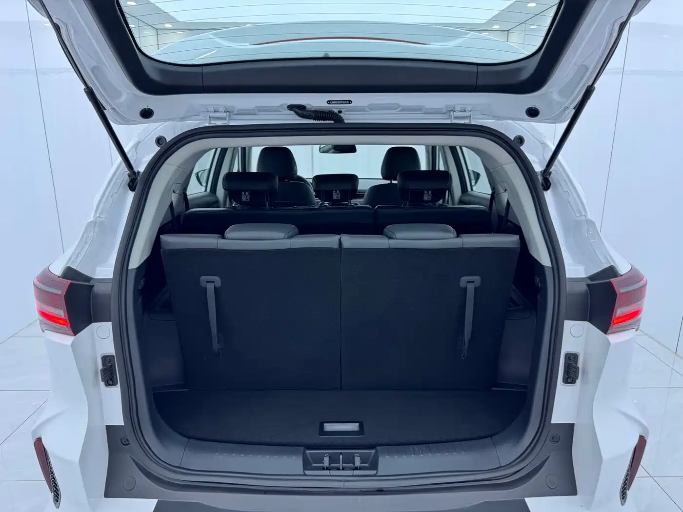 Jetour X70 2026 2023 1.5T DCT Surpass PRO 7-Seater