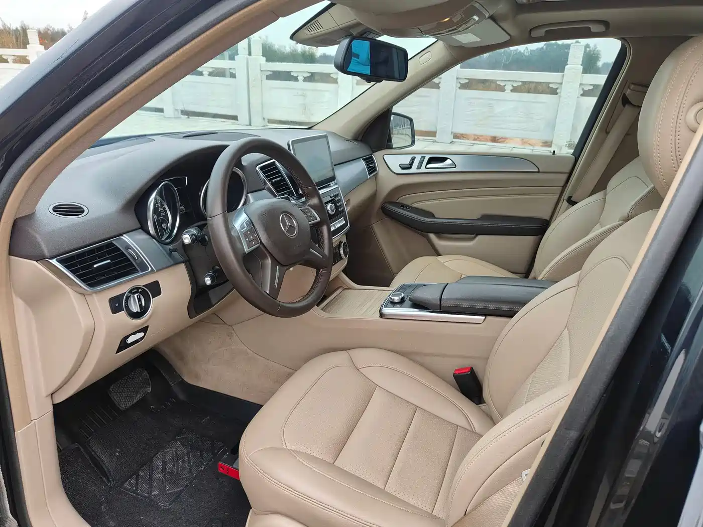 Mercedes-Benz M-Class 2012 ML 300 фото 4