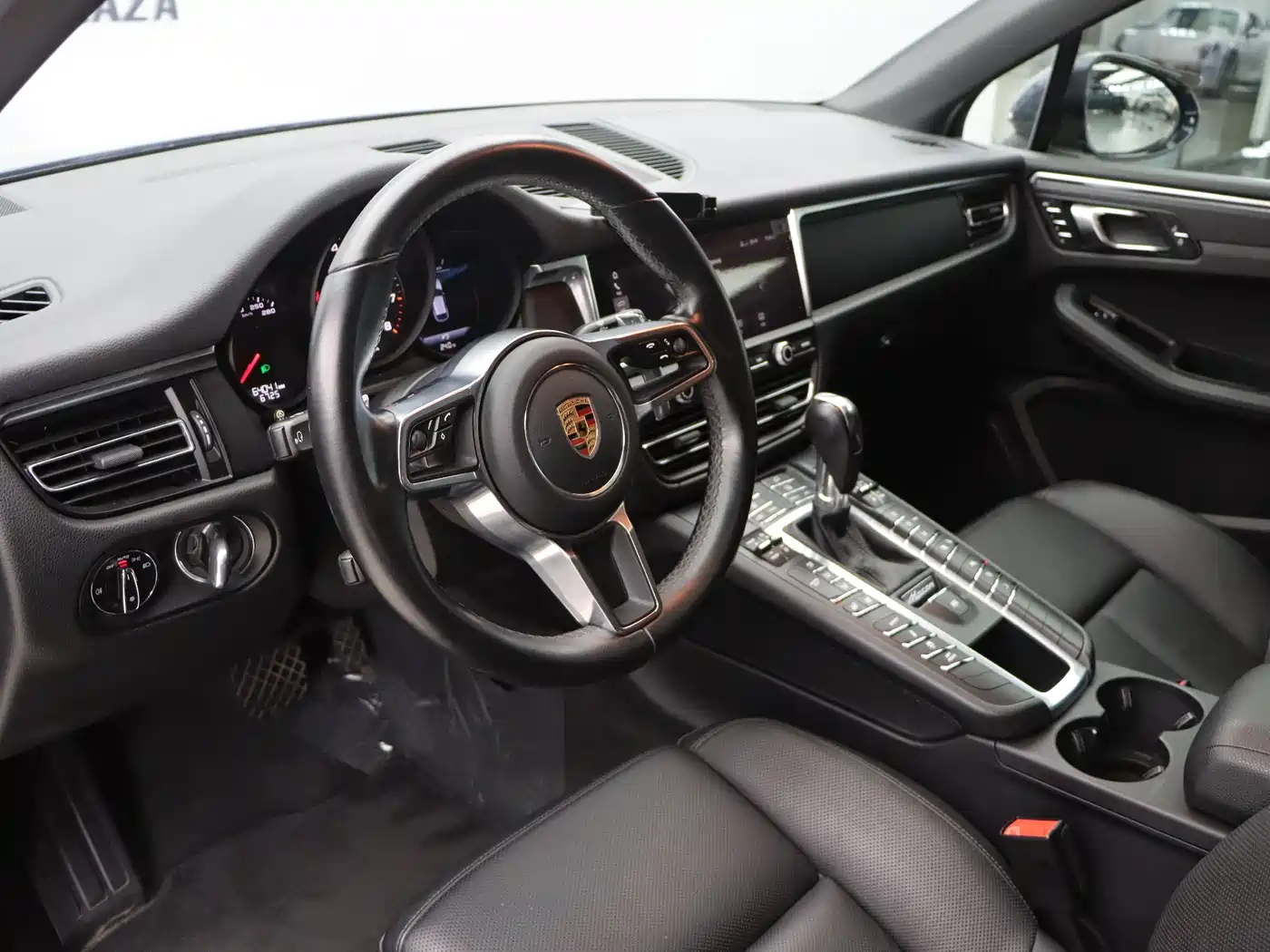 Porsche Macan 2018 Macan 2.0T фото 17