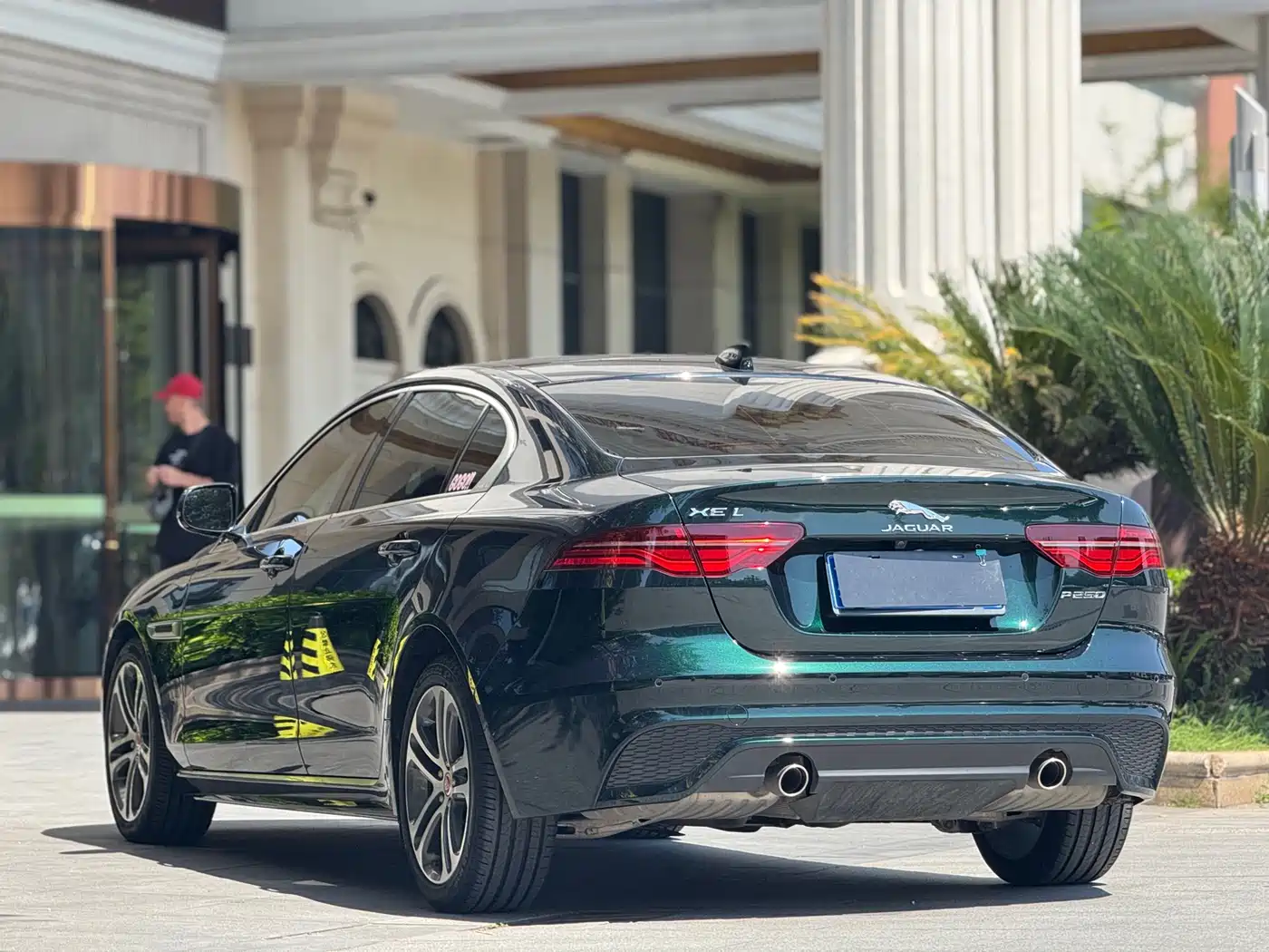 Jaguar XEL 2023 2.0T 250PS R-DYNAMIC S Progressive Sport фото 8