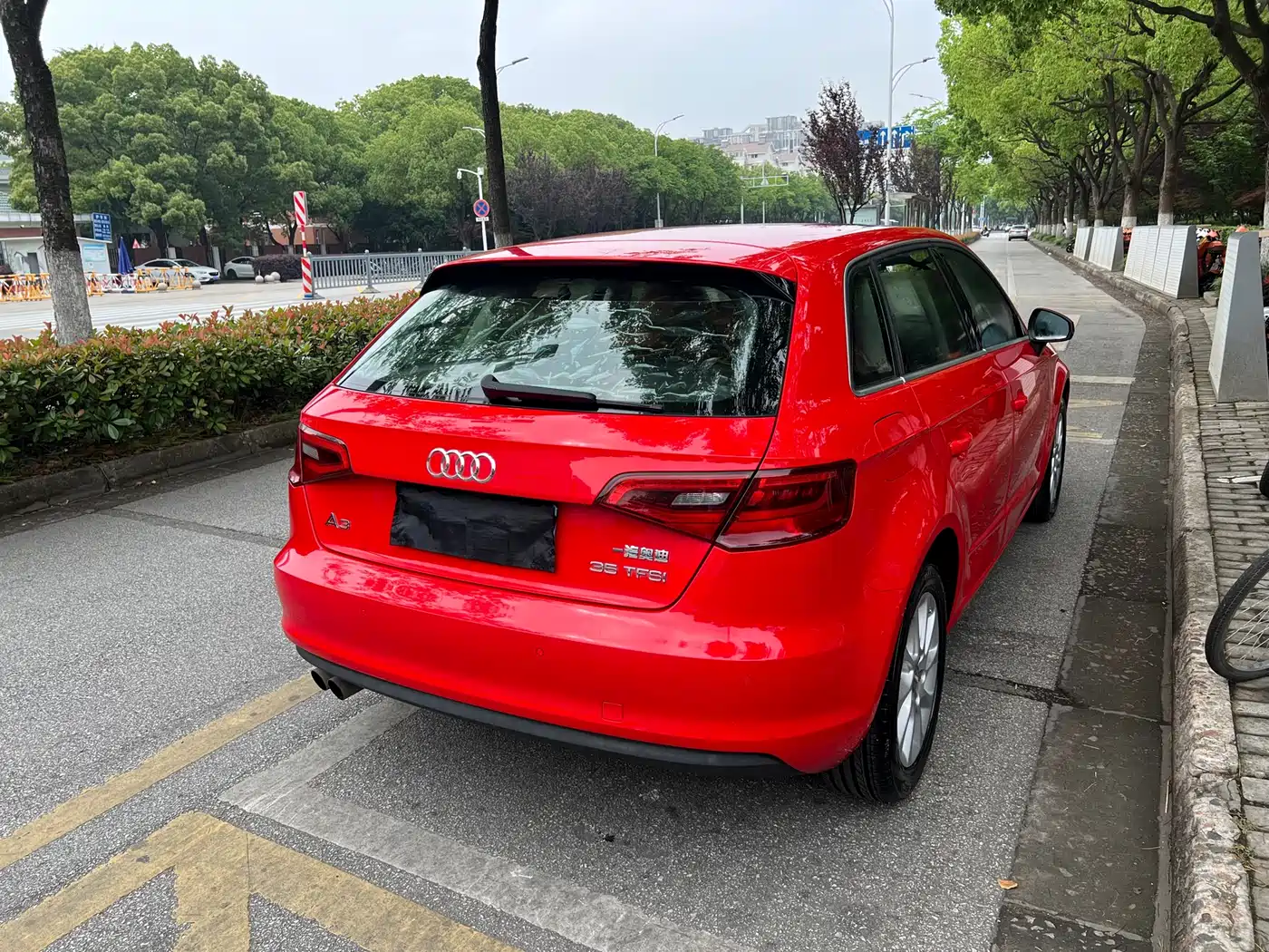 Audi A3 2016 Sportback 35 TFSI Leadership фото 7