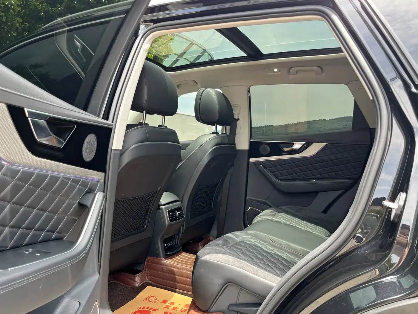 Hongqi HS5 2019 2.0T Smart Connect Enjoy 4WD Edition фото 5