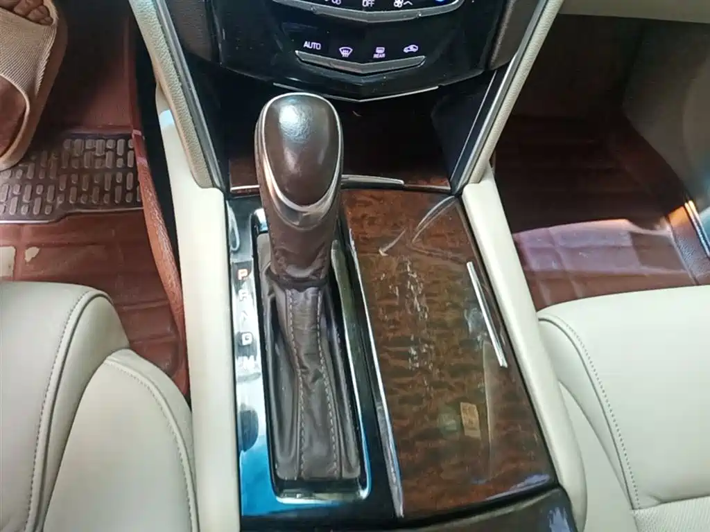 Cadillac XTS 2014 28T Comfort фото 14
