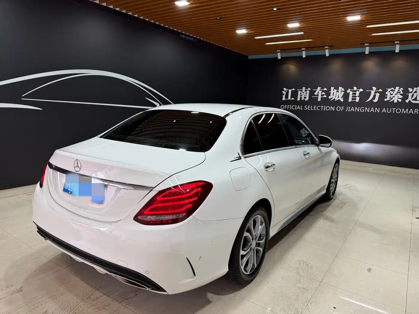 Mercedes-Benz C-Class 2016 C 180 L Sport фото 4