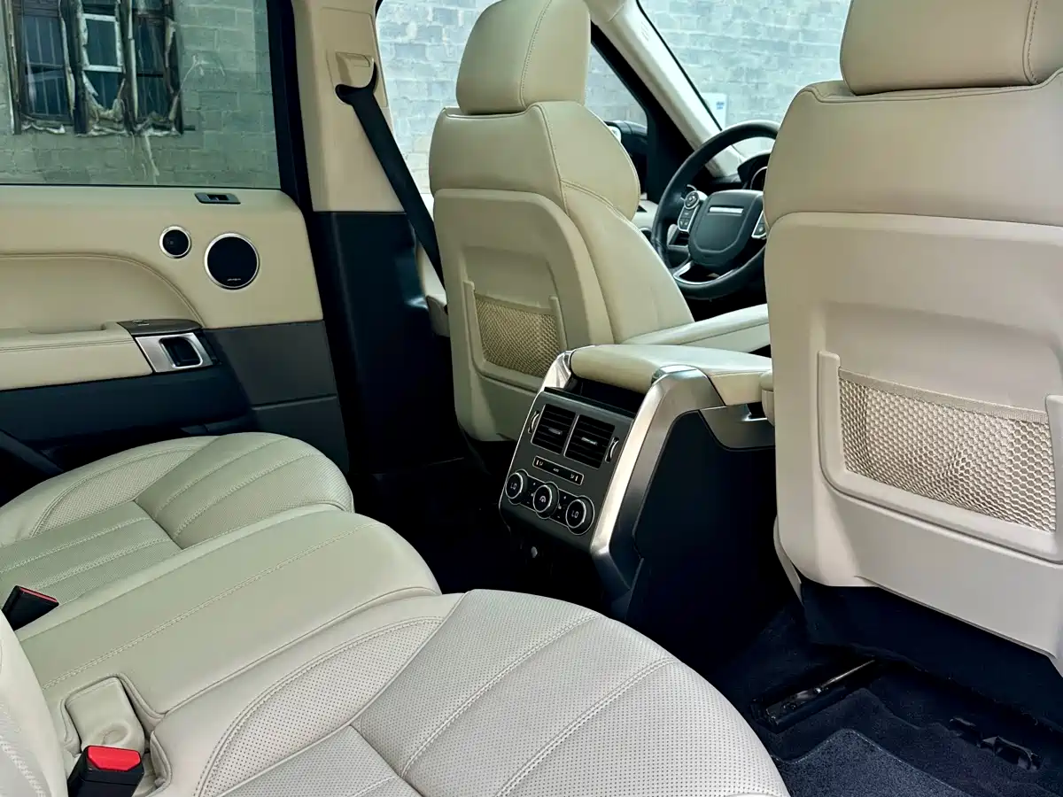 Land Rover Range Rover Sport фото 11