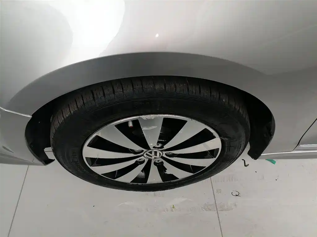Volkswagen Sagitar 2017 230TSI Automatic Comfort фото 25