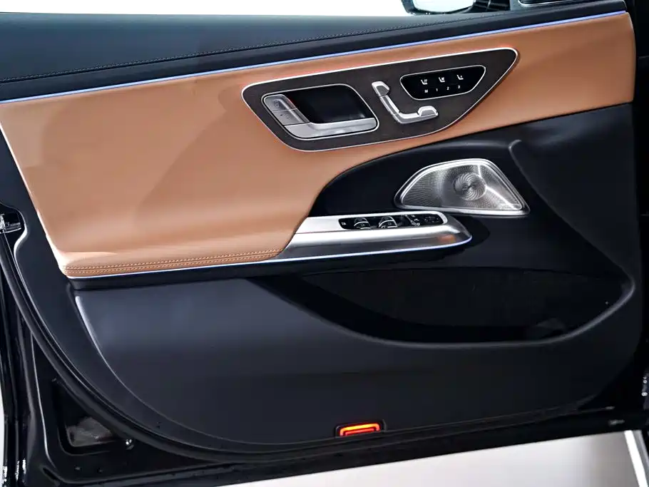 Mercedes-Benz E-Class 2026 2026 E 300 L Luxury