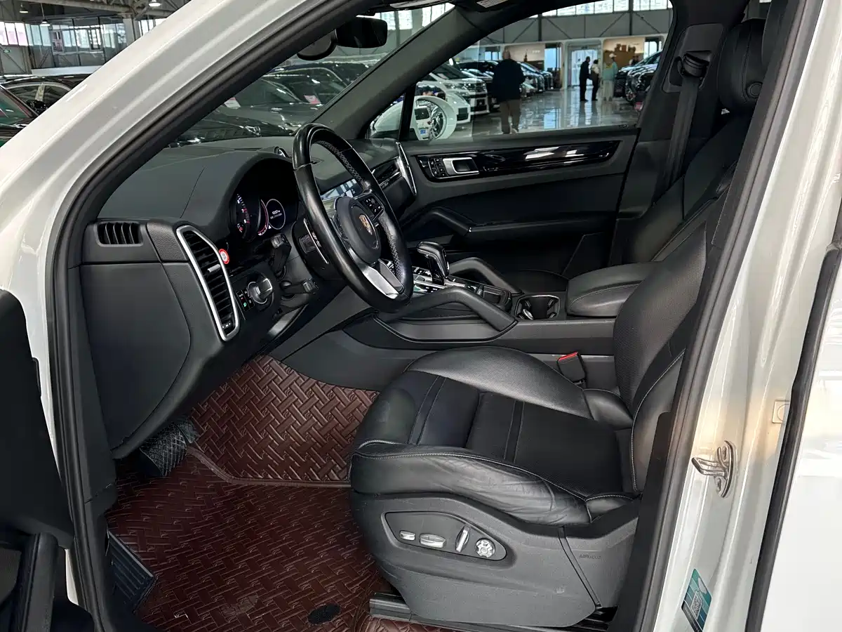 Porsche Cayenne 2019 Cayenne 3.0T фото 10