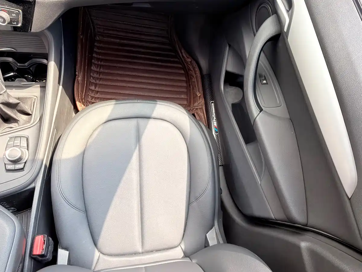 BMW X1 2016 sDrive18Li Fashion Model фото 13