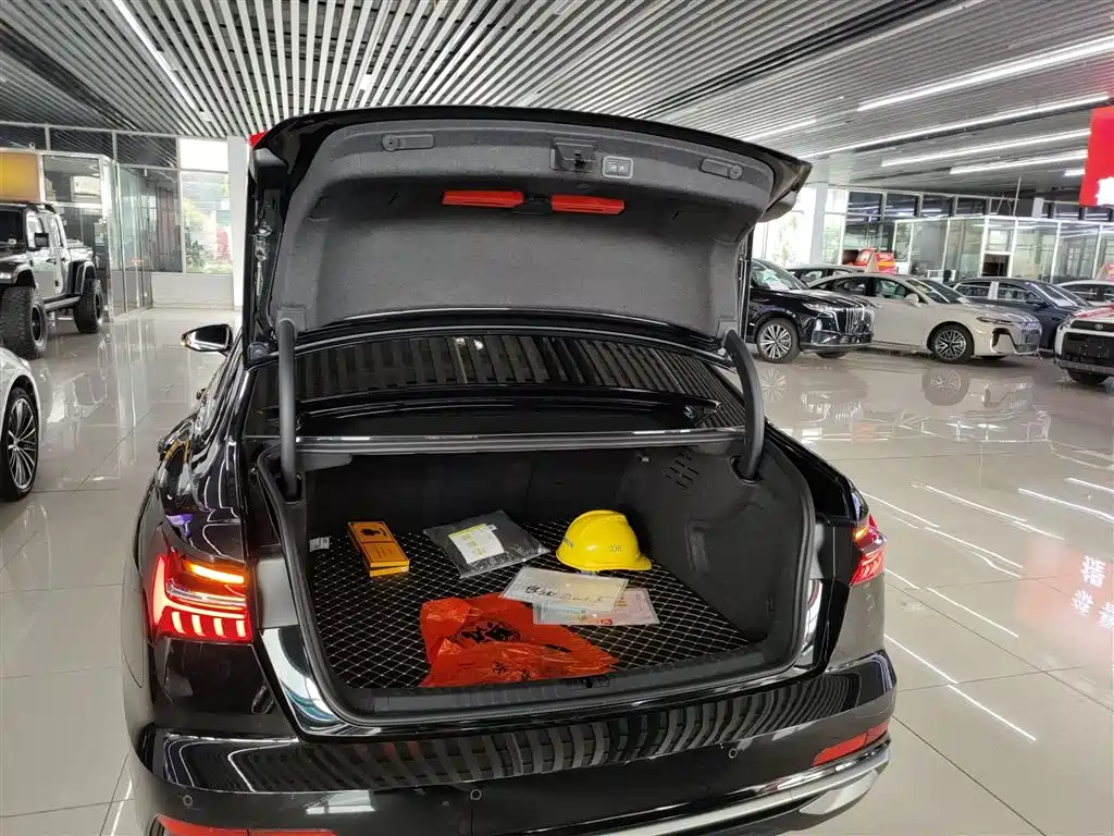 Audi A6L 2024 45 TFSI quattro Premium Dynamic фото 19