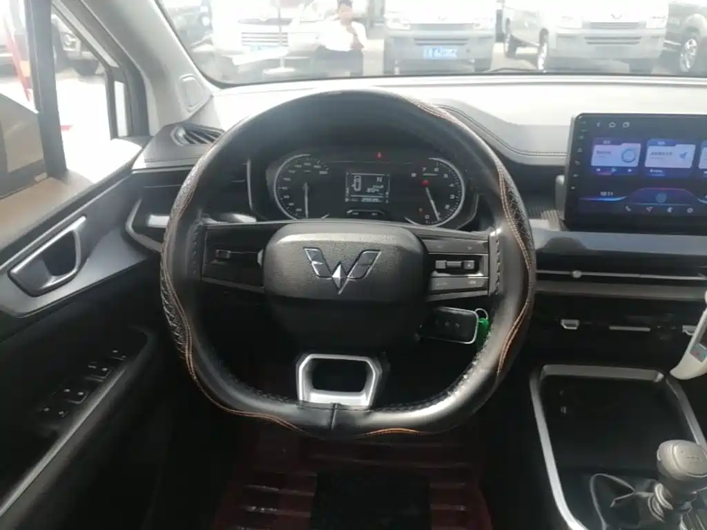 Wuling Motors Wuling Jiachen 2025 2022 1.5L Manual Joy Elite