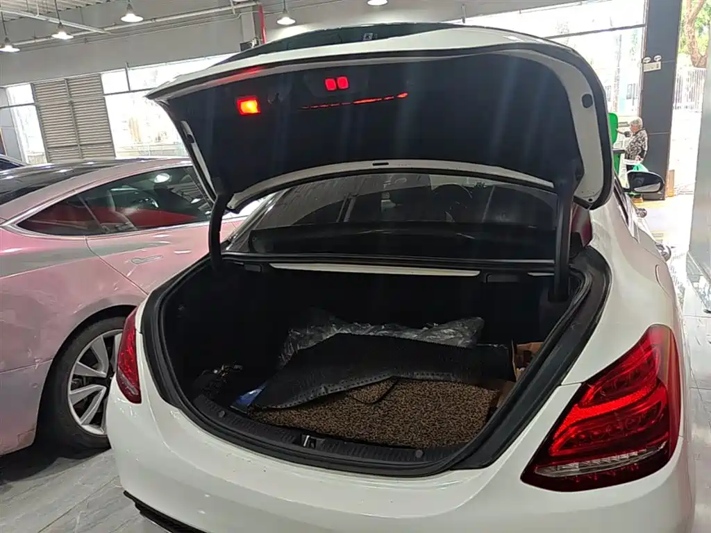 Mercedes-Benz C-Class 2015 C 200 L Sport фото 19