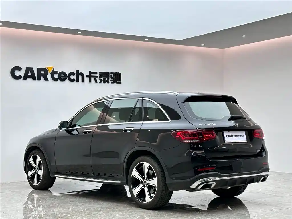 Mercedes-Benz GLC 2020 GLC 300 L 4MATIC Luxury фото 3
