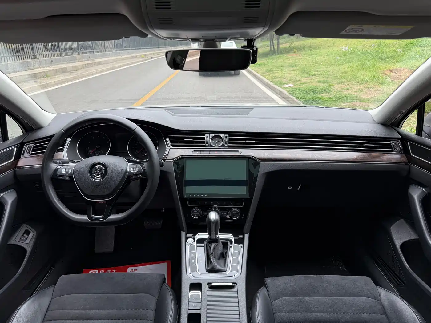 Volkswagen Magotan 2017 330TSI DSG Luxury фото 4