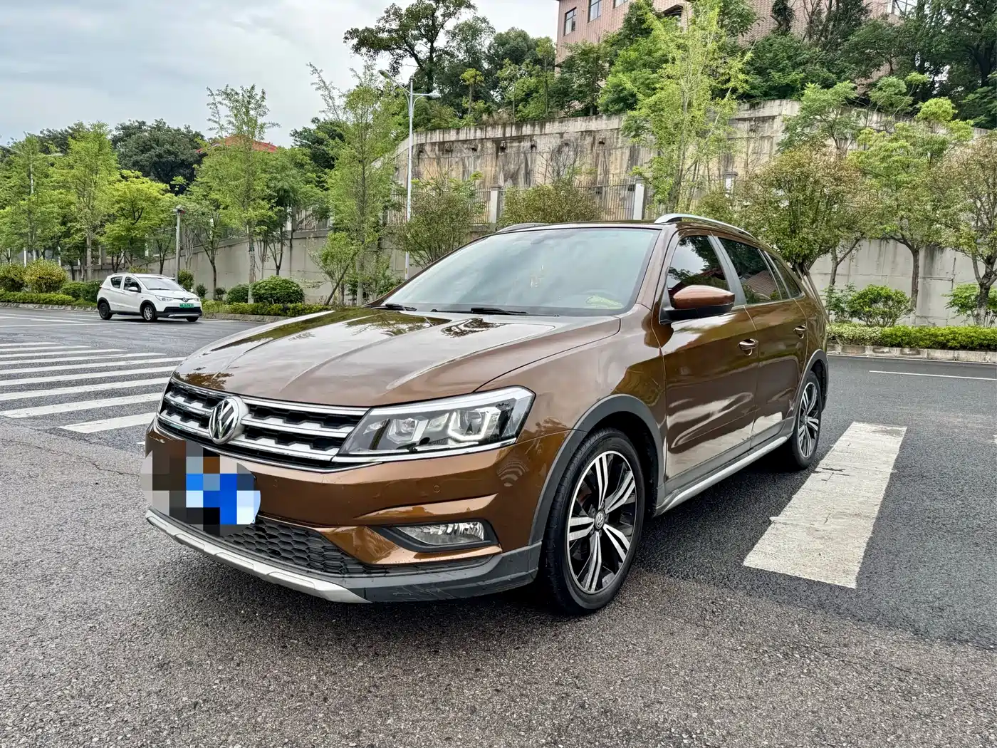 Volkswagen Gran Lavida 2017 230TSI DSG Luxury Edition