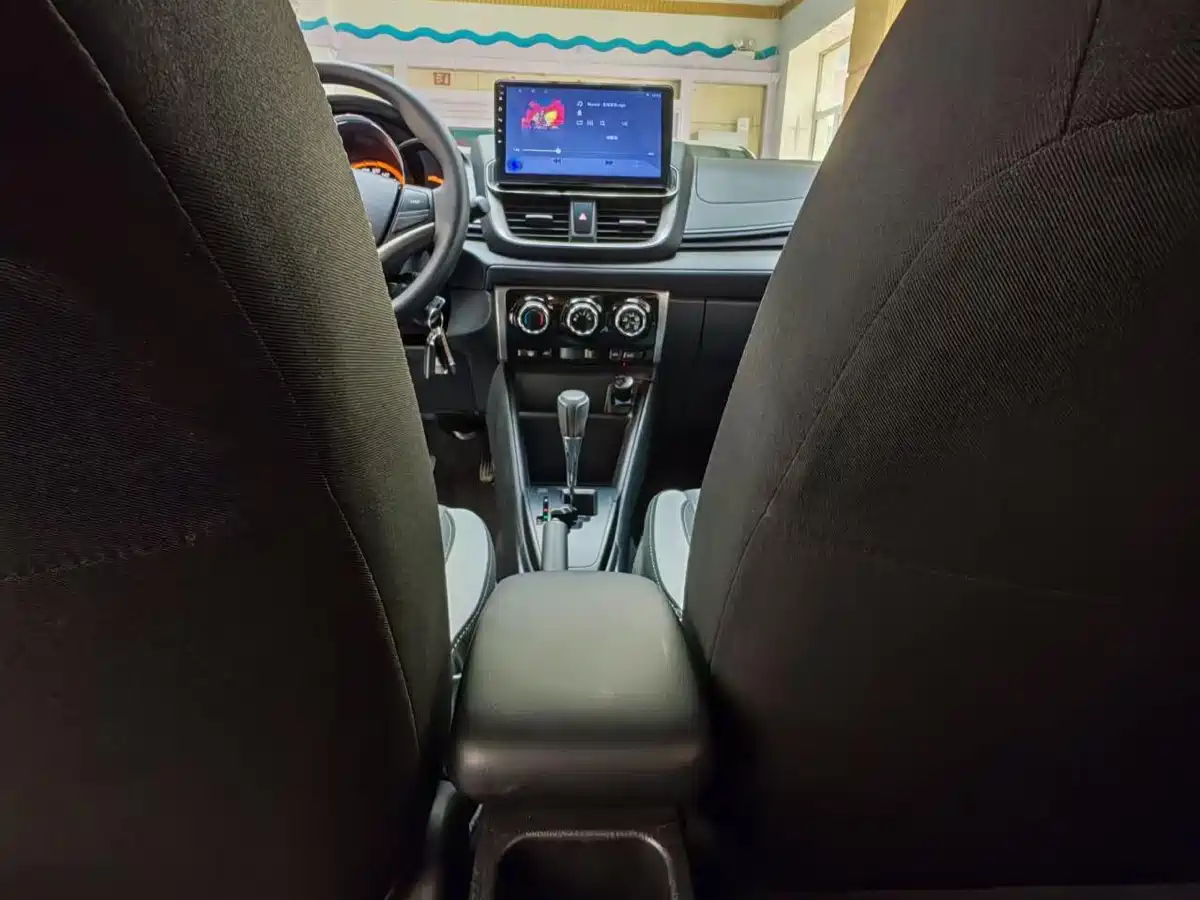 Toyota YARiS L Zhi Xuan 2022 1.5L CVT Leading PLUS Edition фото 19