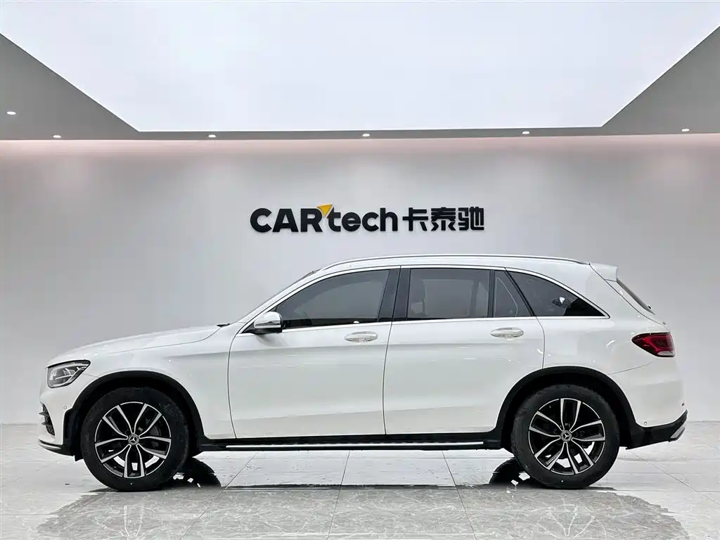Mercedes-Benz GLC 2021 GLC 300 L 4MATIC Sporty фото 2