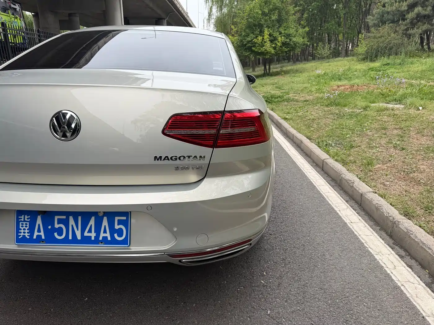 Volkswagen Magotan 2017 330TSI DSG Luxury фото 15