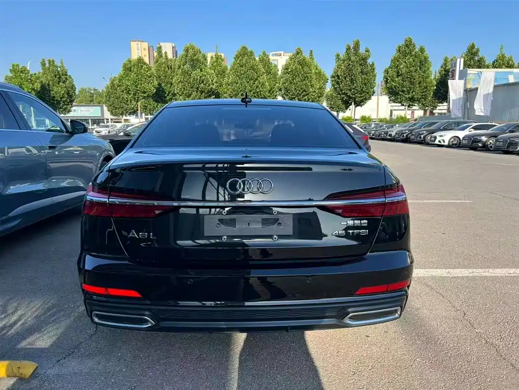 Audi A6L 2021 45 TFSI Exclusive Sport фото 4