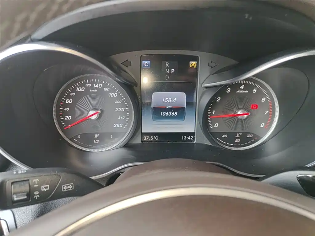 Mercedes-Benz GLC 2017 GLC 260 4MATIC Luxury фото 12