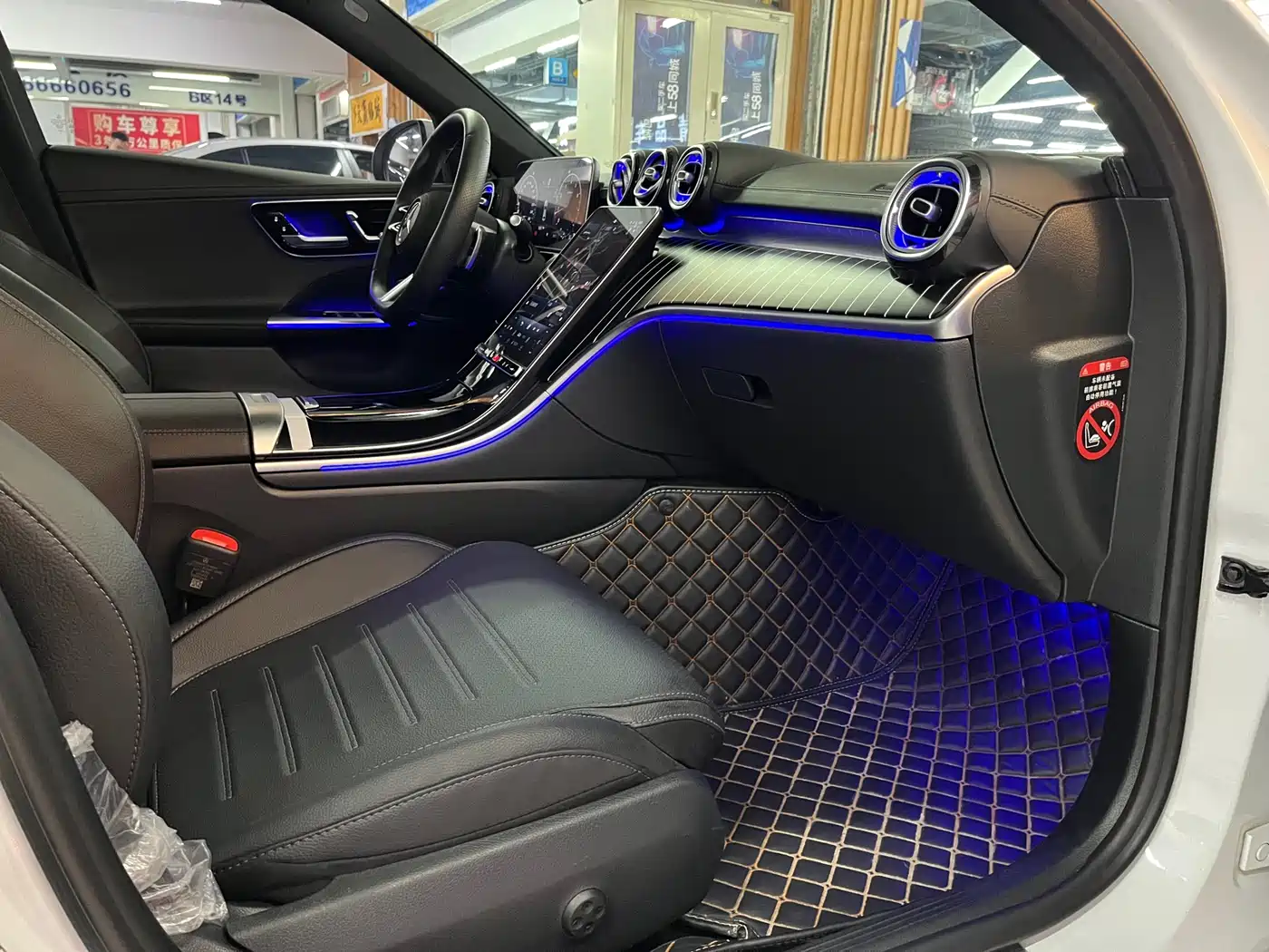 Mercedes-Benz C-Class 2023 Facelift C 260 L Sport Edition фото 13