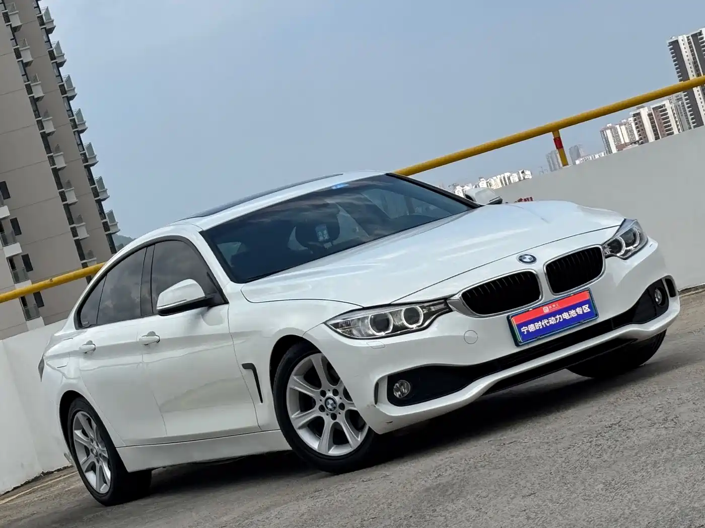 BMW 4 Series 2014 420i Gran Coupe Fashion Edition фото 3