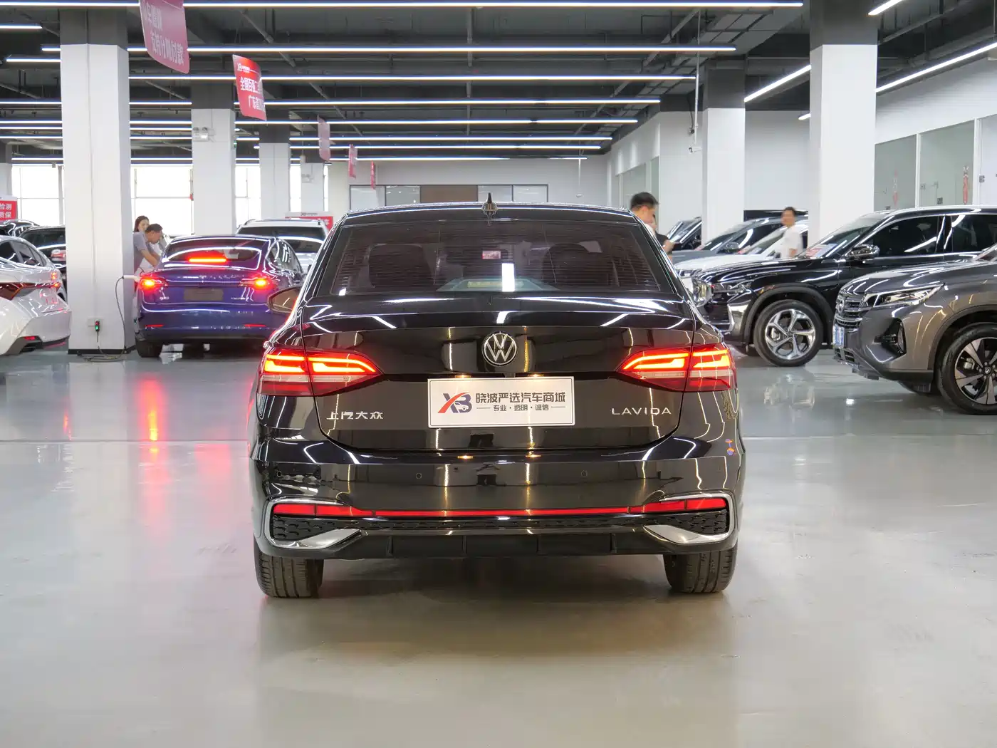 Volkswagen Lavida 2023 Facelift 1.5L Auto Starlight 5 Million Edition фото 7