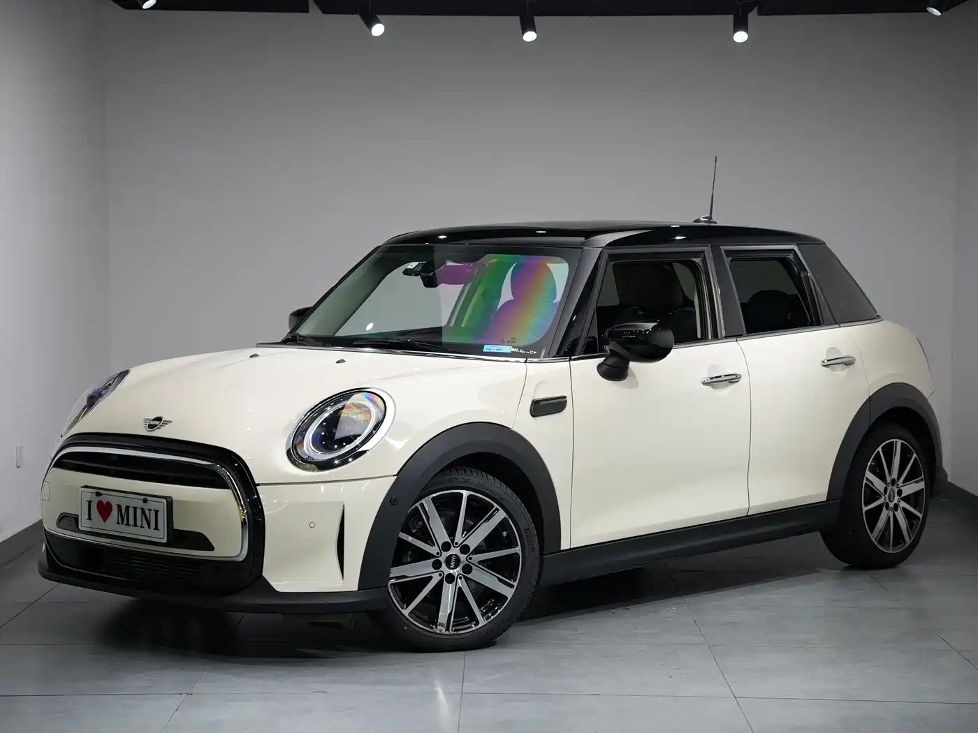  MINI MINI 2022 1.5T COOPER Artist 5-Door
