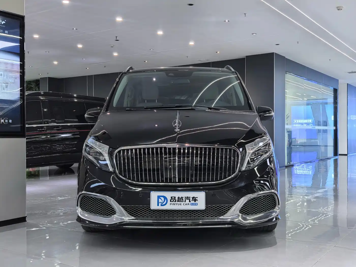 Mercedes-Benz V-Class 2021 V 260 Premium Edition фото 2