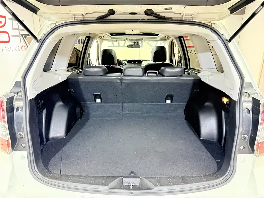 Subaru Forester 2014 2.5i Automatic Elite Edition фото 13