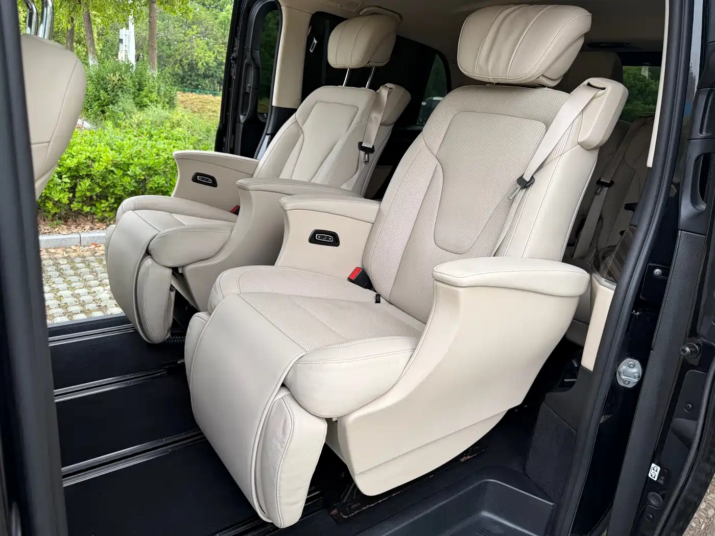 Mercedes-Benz V-Class 2018 V 260 Navigator Edition China VI фото 6