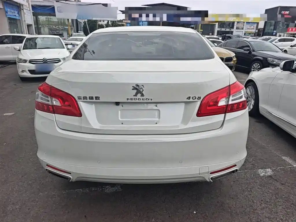 Peugeot 408 2016 1.6T Automatic Luxury Edition фото 6