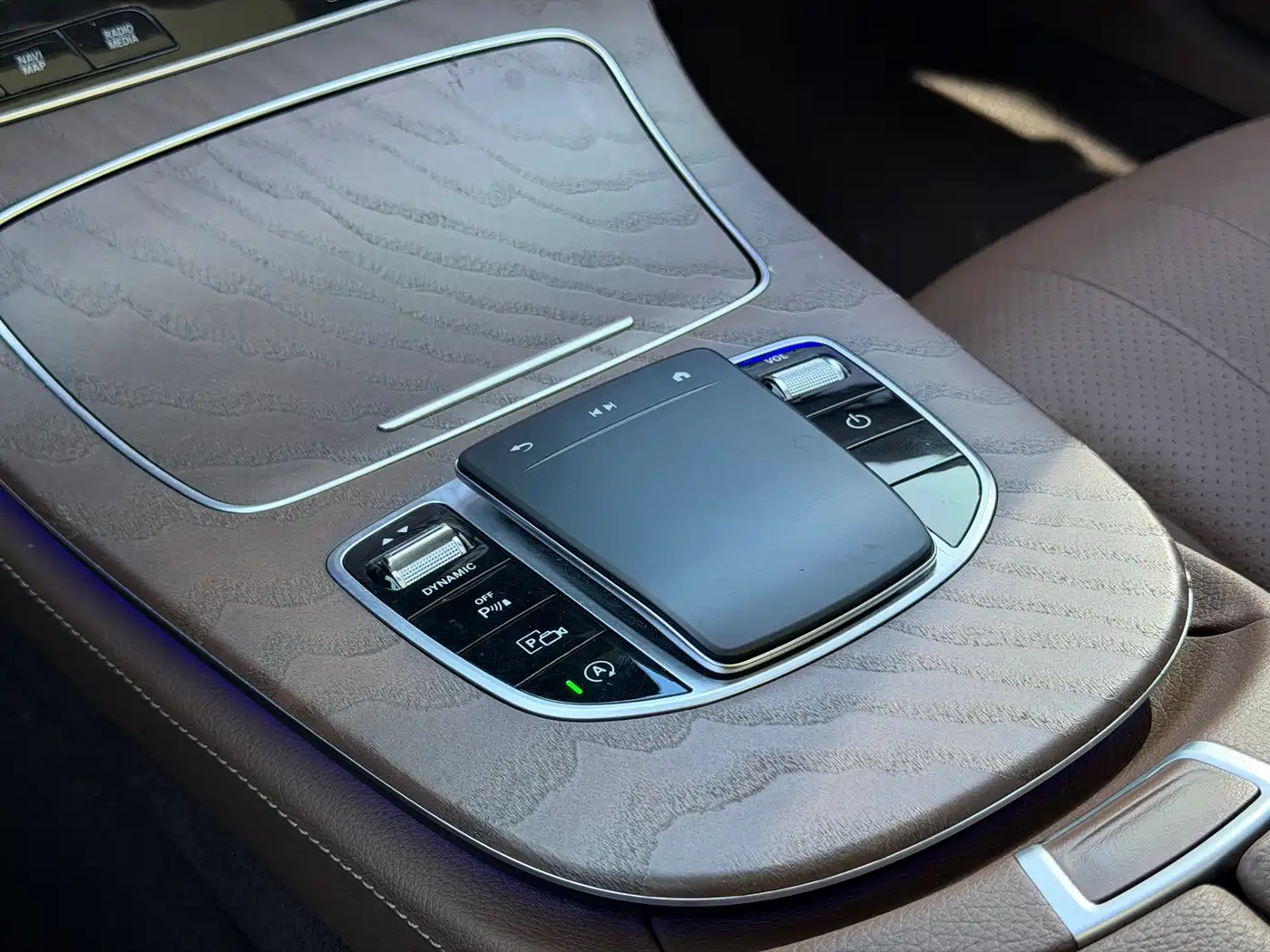 Mercedes-Benz E-Class 2021 E 300 L Fashion фото 12