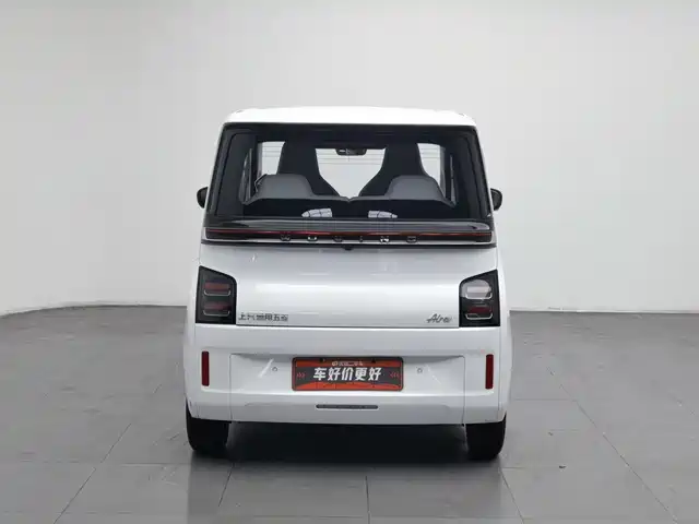 Wuling Motors Wuling Air ev 2023 4-Seat Advanced Edition — фото 4