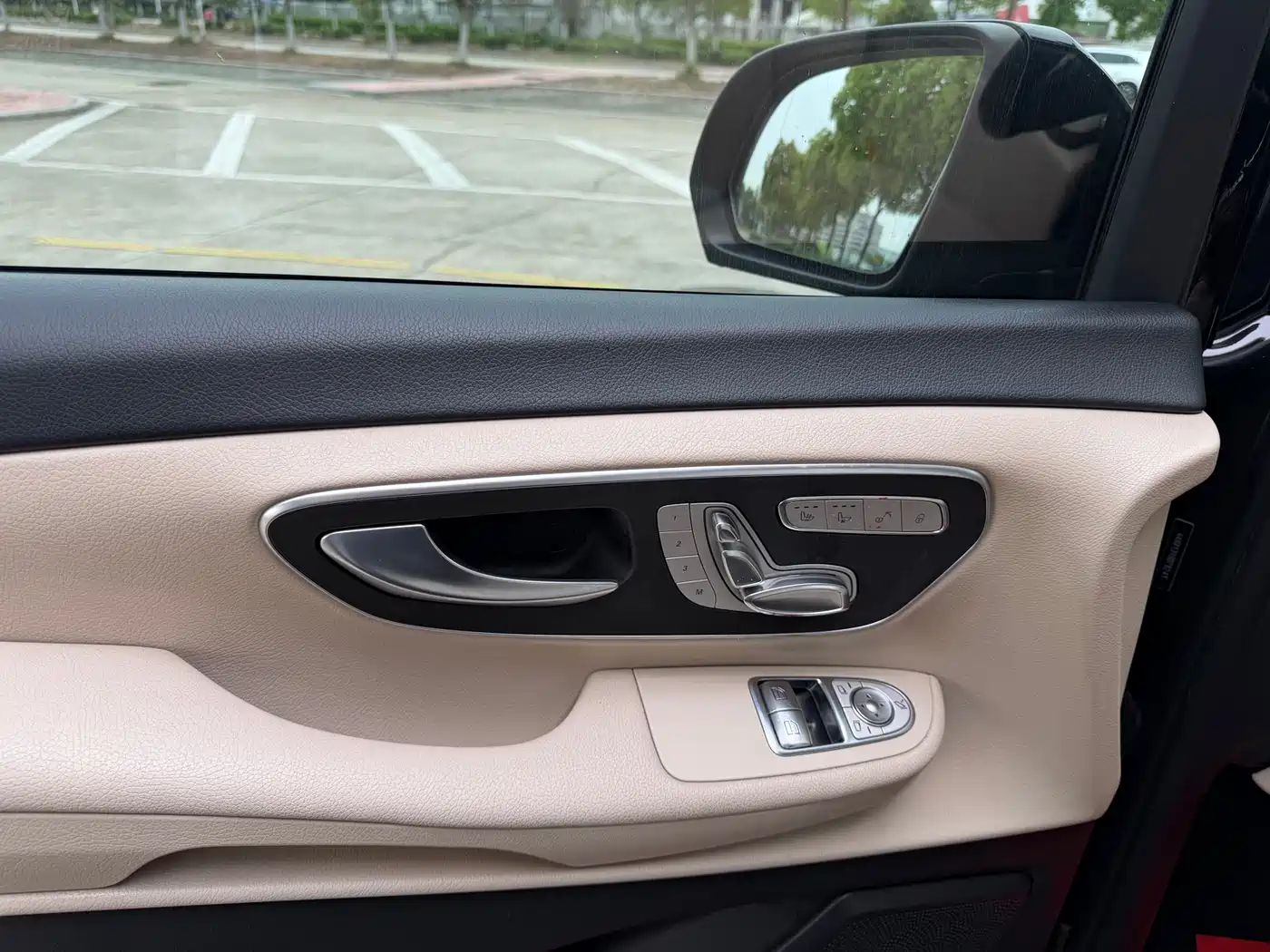 Mercedes-Benz V-Class 2018 V 260 Navigator Edition China VI фото 10