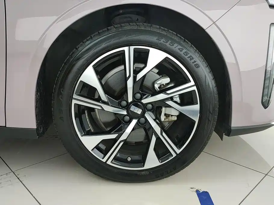 Geely Galaxy Galaxy L6 2024 2024 125km Creative Edition