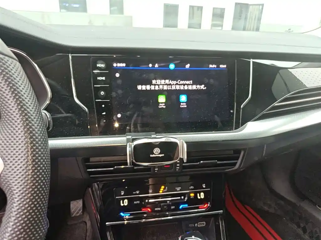 Volkswagen Passat 2023 330TSI Luxury Edition фото 13