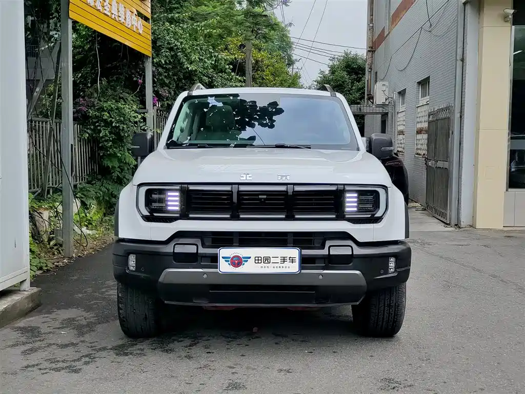 BEIJING OFF-ROAD BJ40