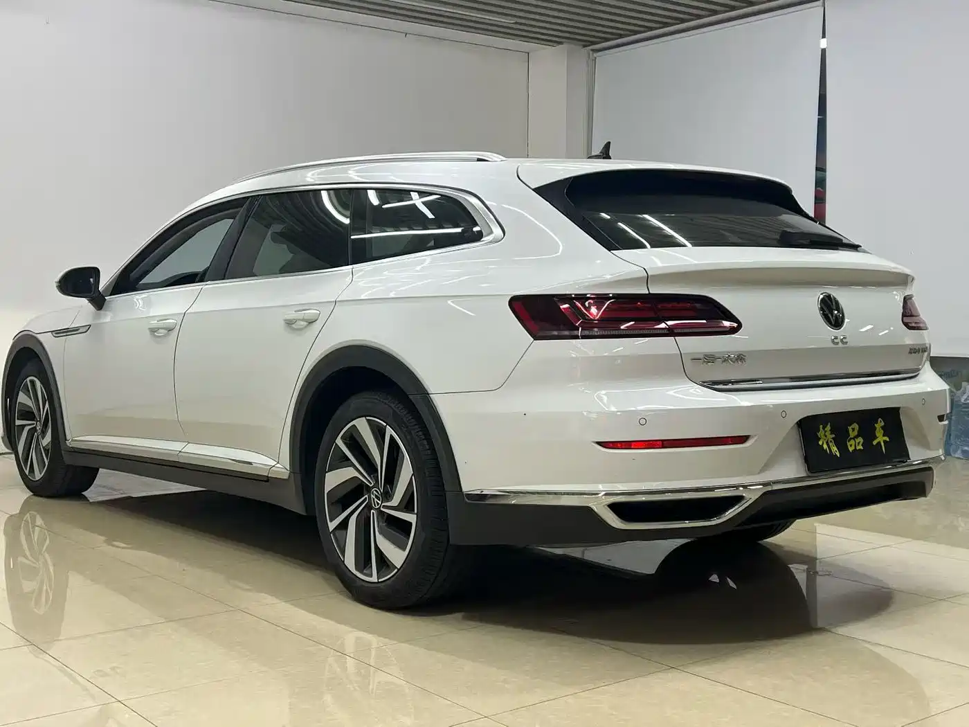 Volkswagen FAW-Volkswagen CC 2021 Shooting Brake 330TSI Hunter Edition фото 7