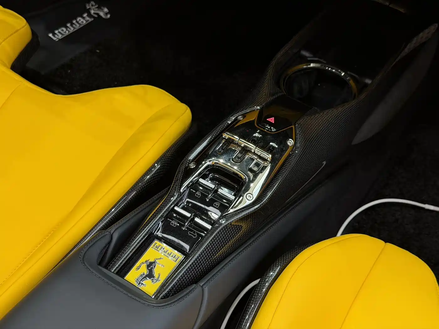 Ferrari SF90 2023 2021 3.9T V8 Spider