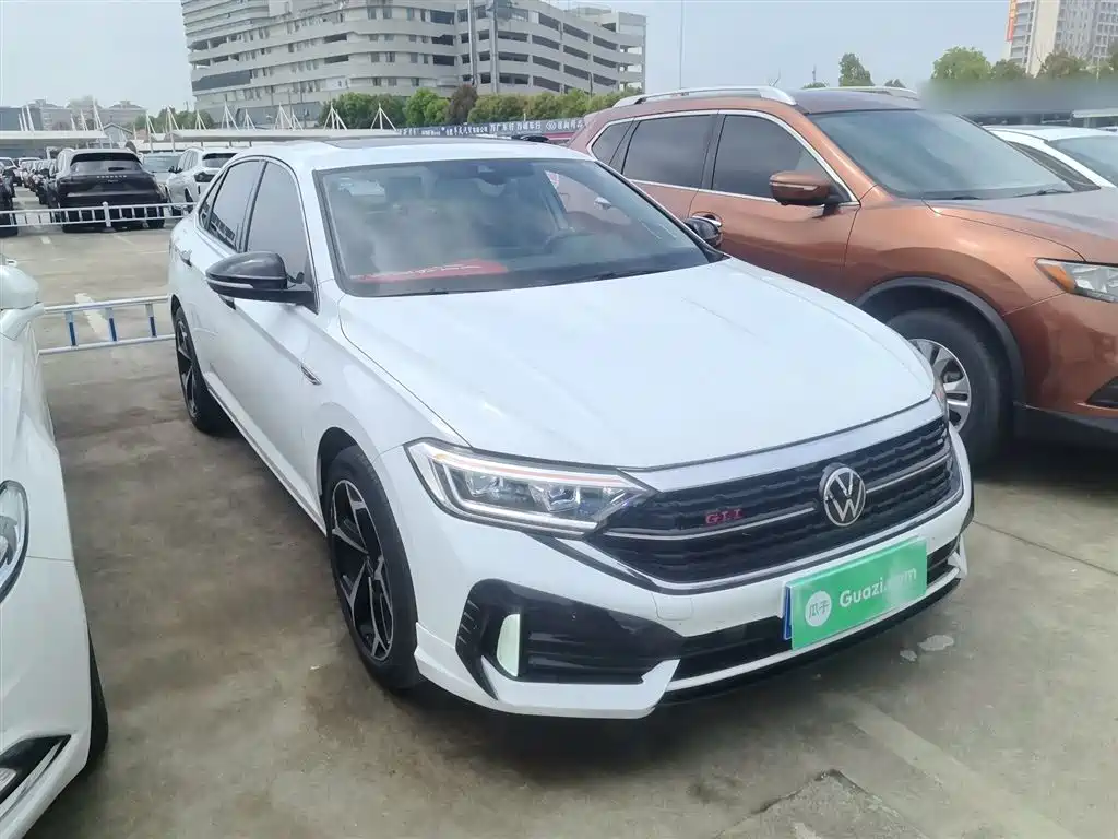 Volkswagen Sagitar 2023 Model Year 280TSI DSG Surpass Edition фото 22