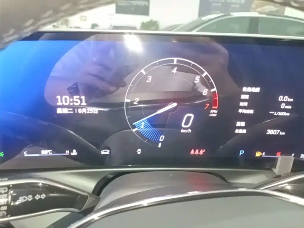 Cadillac GT4 2023 2023 25T Luxury Edition