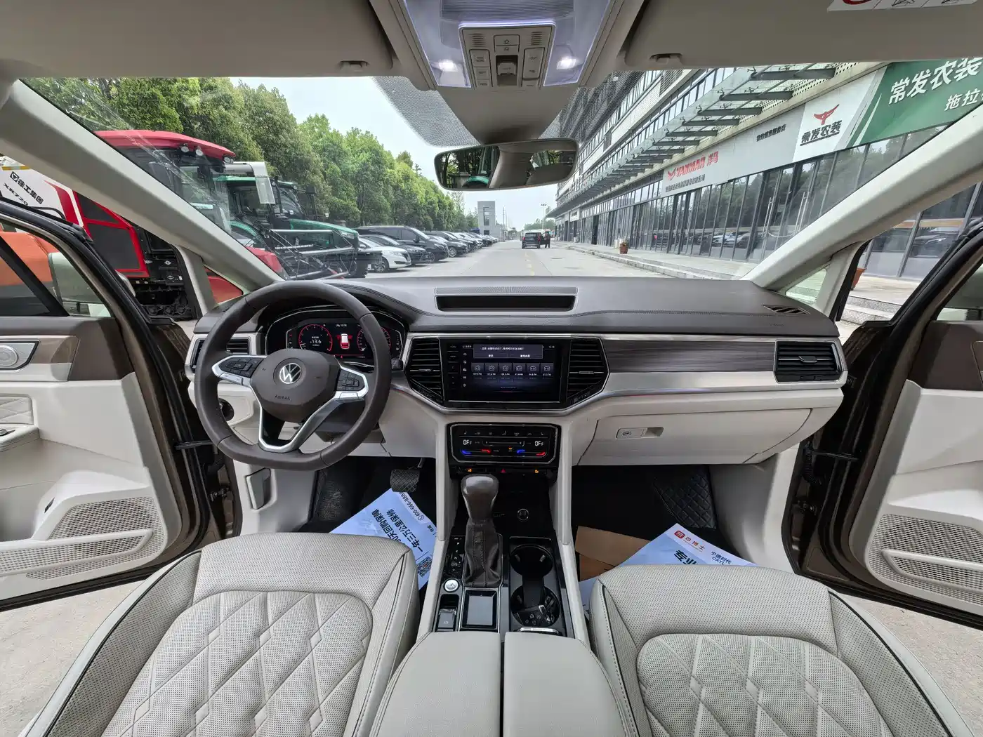 Volkswagen Viloran 2020 380TSI Premium фото 21