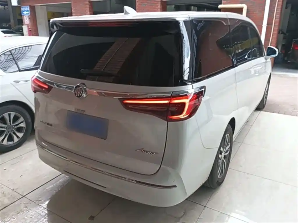 BUICK GL8