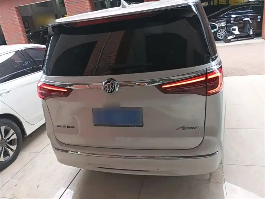 BUICK GL8
