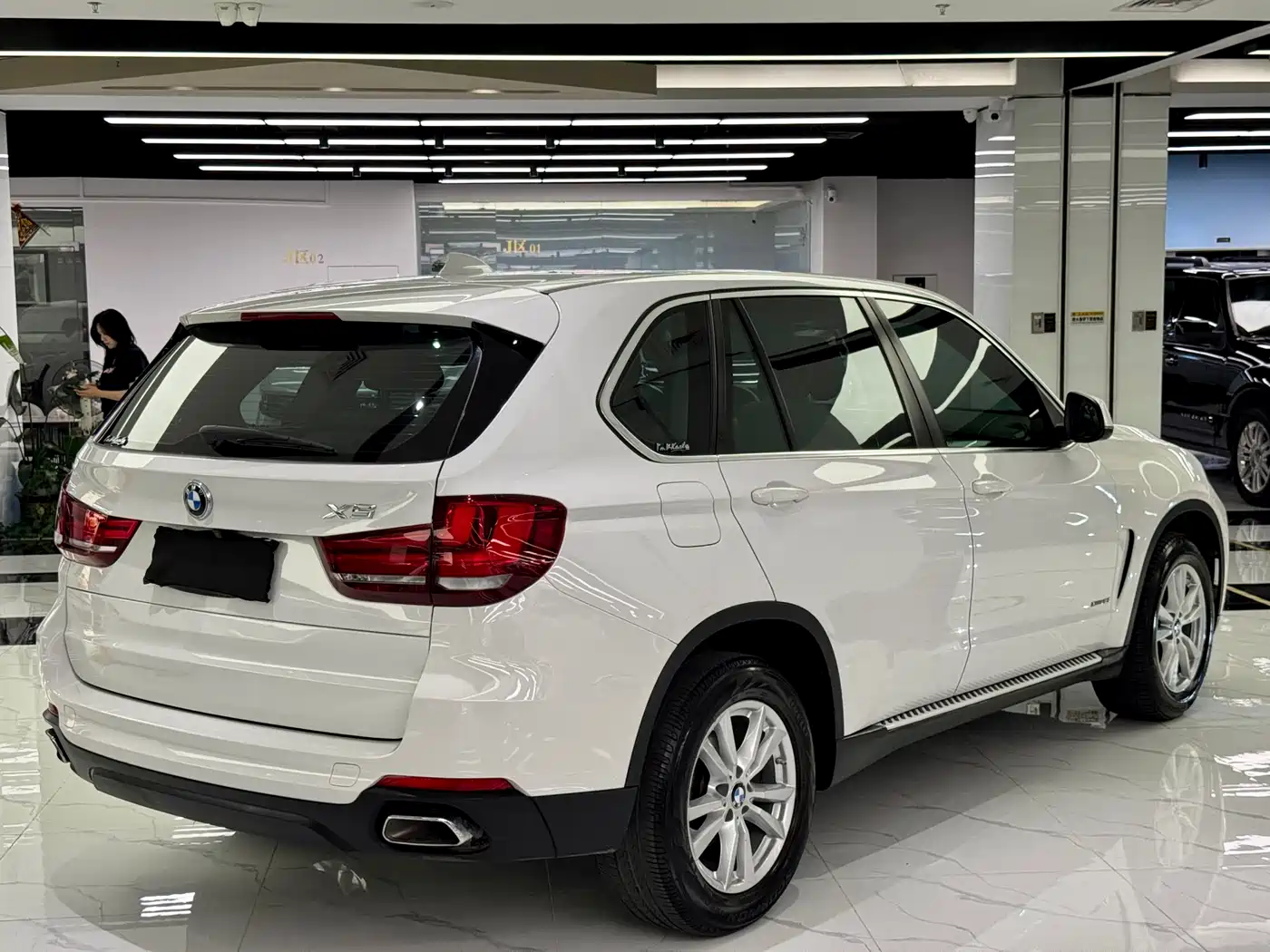 BMW X5 (Import) 2018 xDrive35i Elegant Model фото 4