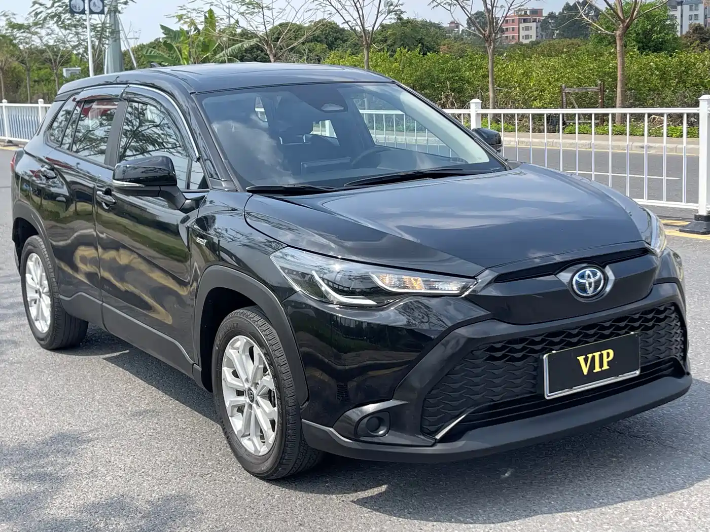 Toyota Frontlander 2024 2.0L Smart Hybrid Dual Engine Leading Edition фото 3