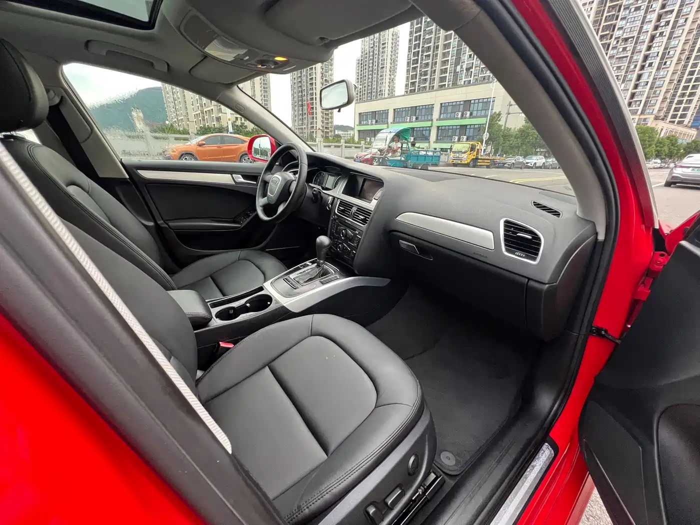 Фото 9 - Audi A4L