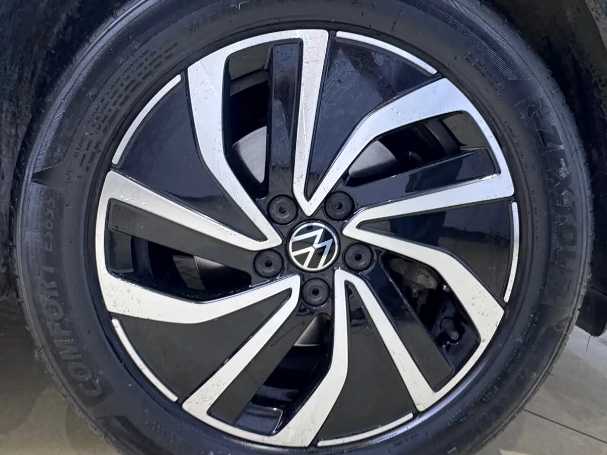 Volkswagen Lavida 2023 New Trend 1.5L Auto Aspiration Edition фото 24