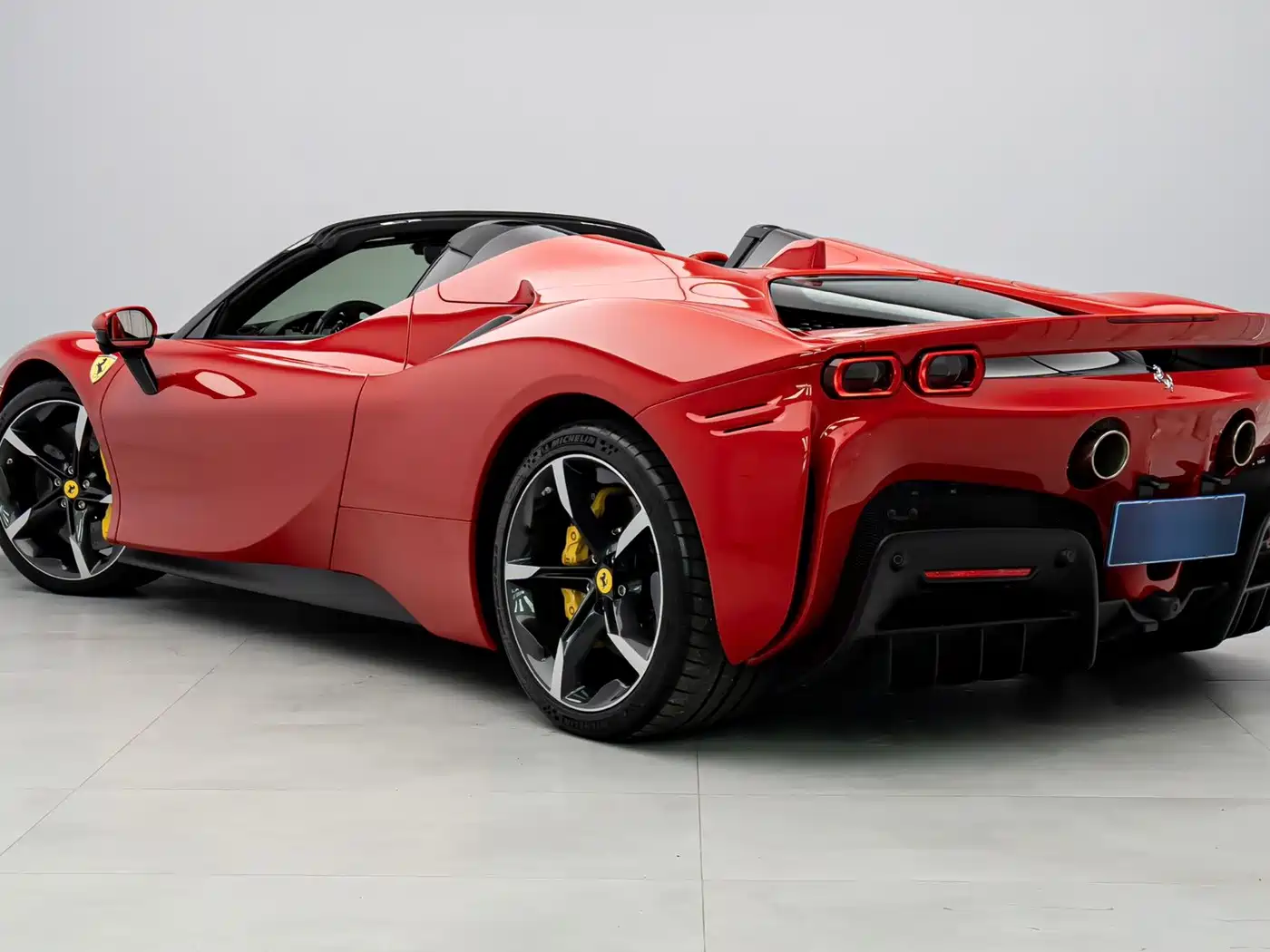 Ferrari SF90 2024 2021 3.9T V8 Spider